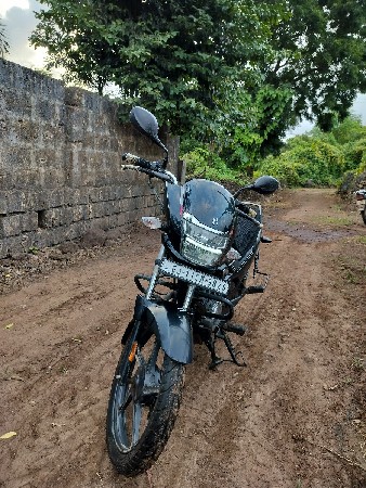 નવી ગાડી છે.
