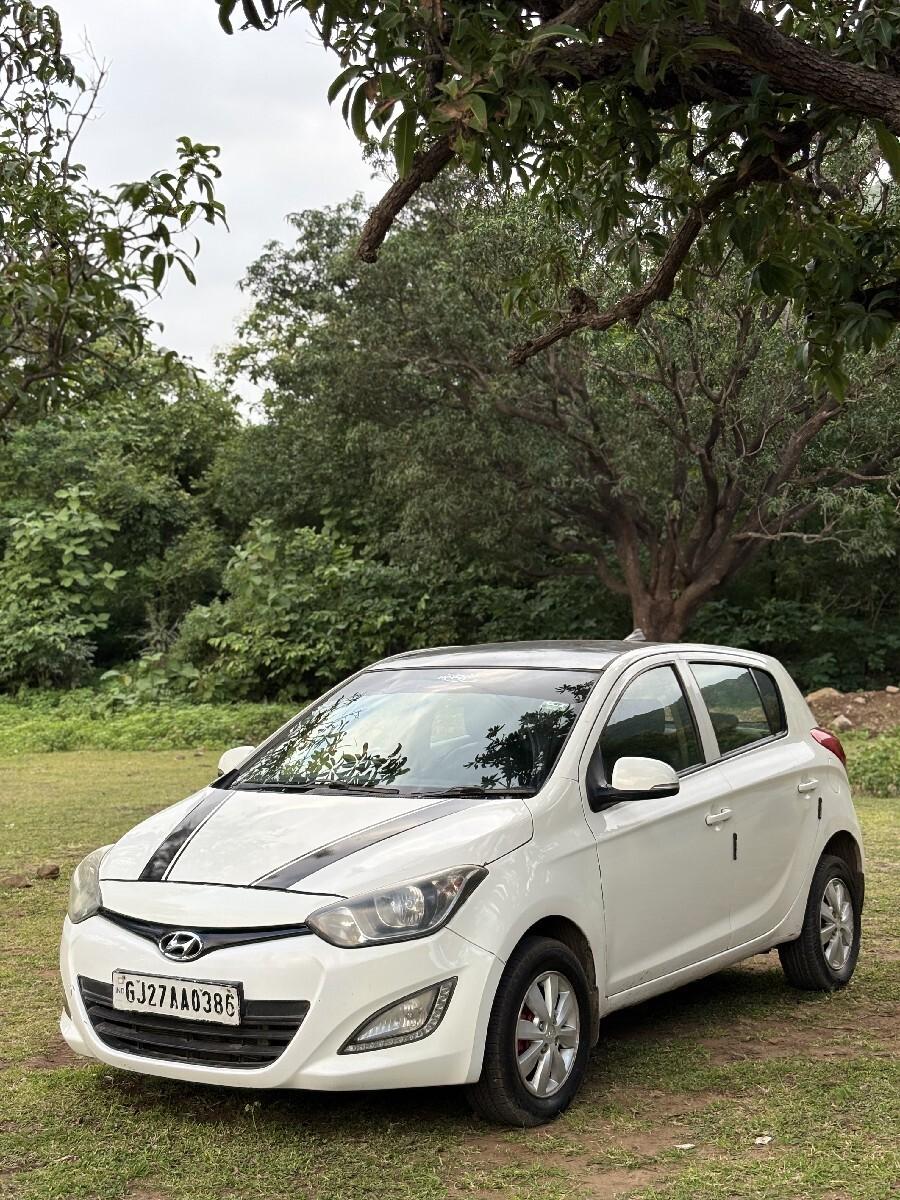 Hyundai I20