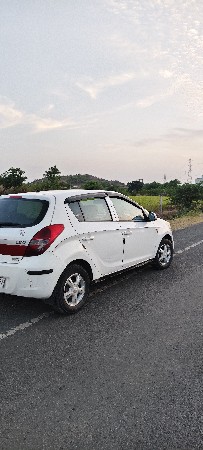 i20