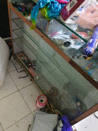 2 tabel sedisplay tabal