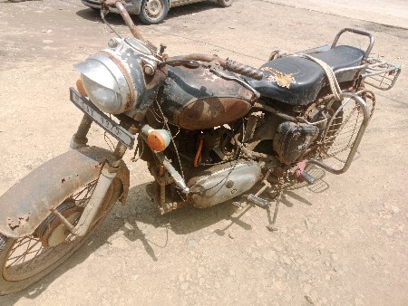 બુલેટ વેચવા નું છે