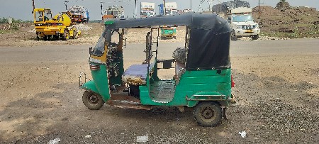 રીક્ષા વેચવાની છે