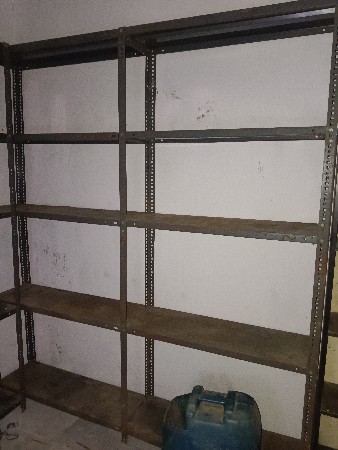 સમાન મૂકવા ના ઘોડા