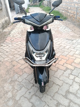 બેટરી, વાળી, ગાડી, વેચવાની, છે,