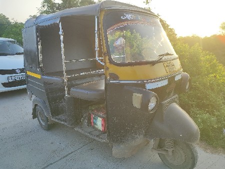 રીક્ષા વેચવાની છે
