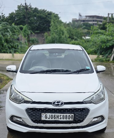i20 ગાડી વેચવાની છે