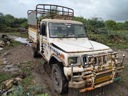 બોલેરો પીકપ