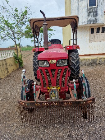 mahendra 475 વેચવાનું છે.