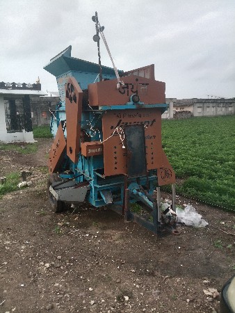 આ થ્રેસર વેચવાનું છે સાજડીયારી ગામ