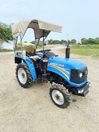 મીની ટ્રેક્ટર વેચવાનુ છે