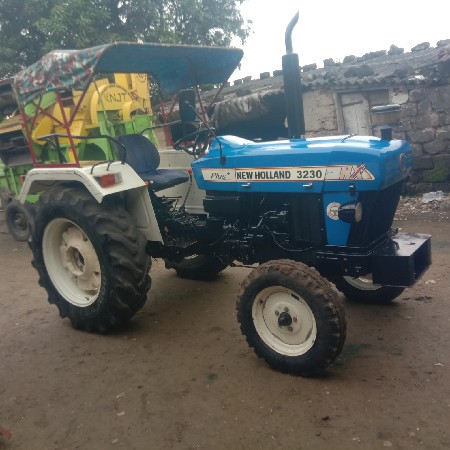 ન્યુ હોલેન્ડ 3230 વેચવાનું છે