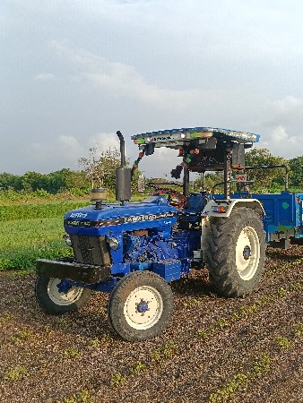 ટ્રેક્ટર વેચવાનું છે