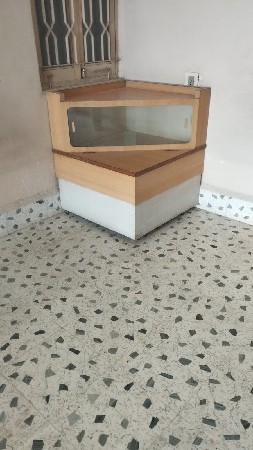 ટીવી સ્ટેન્ડ + કોર્નર શો કેશ