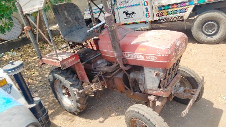 ટેક્ટર વેચવાનું સે