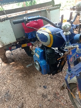 માંગરોળ રીક્ષા વેચવાની ભિન્ન5 હજાર