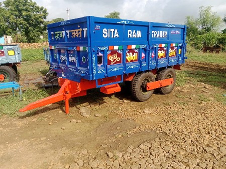 જય સીતારામ ની ફોરવીલ ટેલર  વેચાવ છ