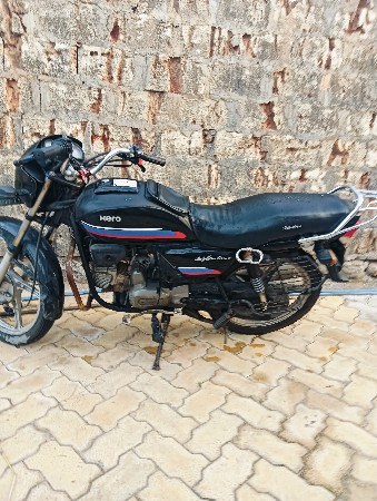 ગાડી વેસવાની પોલીસ પટ્ટો