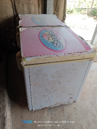 ફ્રીઝ વેચવાનૂ છે