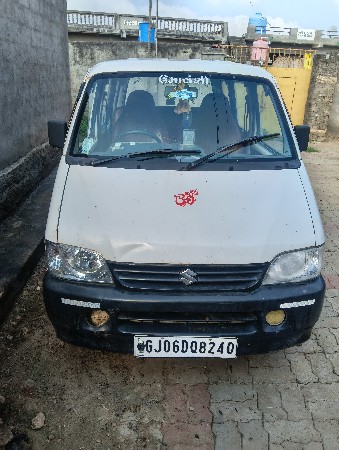 7સીટ ઈકો વેચવાની છે