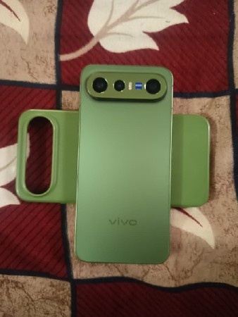 આ મોબાઈલ આપી દેવાનો છે
