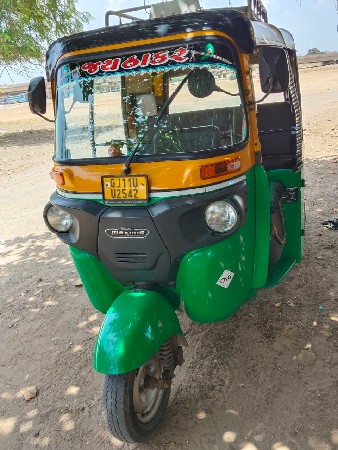 cng રીક્ષા વેસવાની છે