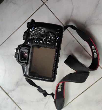 canon 1300d wifi cam