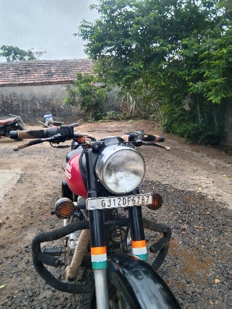 બૂલેટ વેચવાનુ