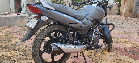 ગાડી વેચવાની છે