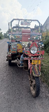 રીક્ષા વેચવાની છે
