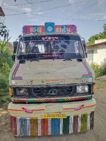 ટાટા 407