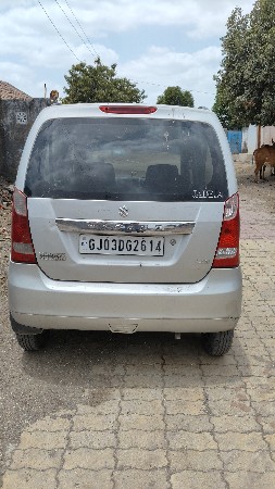 આ ગાડી વેચવાની છે