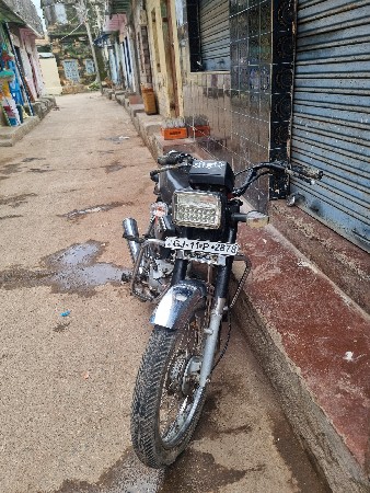 ટુ વ્હીલર વેચવાનું છે