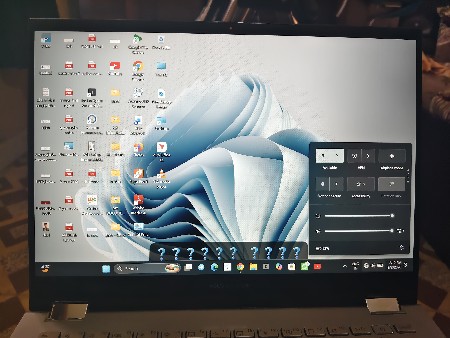 LAPTOP વેચવાનું છે