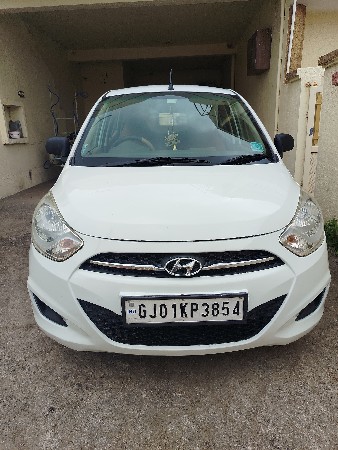 i 10 વેચવાની છે