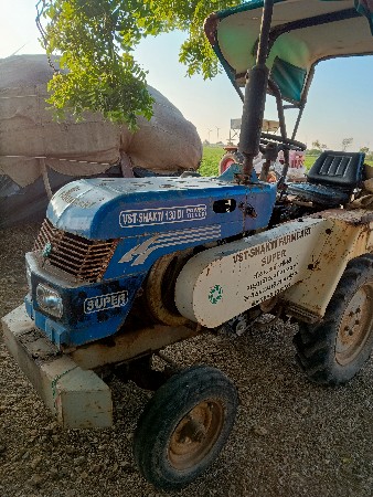 મીની ટેક્તર વેચવા નું છે