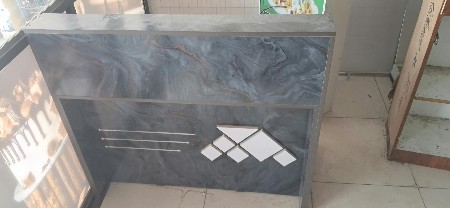 ટેબલ અને ખુડશી