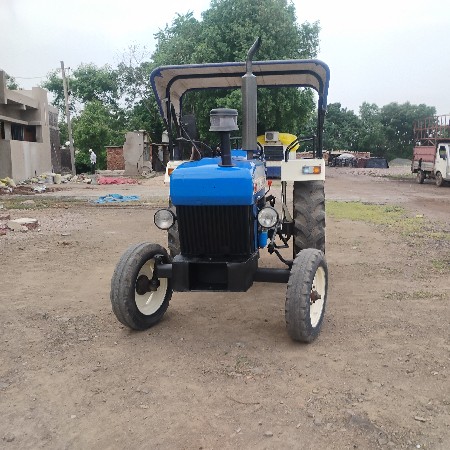 ટ્રેક્ટર વેચવાનું છે