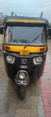 આ રીક્ષા વેચવાની છે