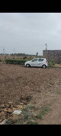 વેચવાની છે