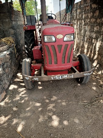 ટેક્ટર વેચવા નુ છે