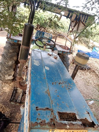 આ ટ્રેકટર વેચવાનું સે