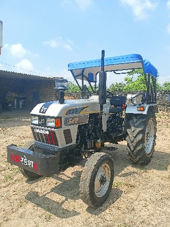Eicher 380 5 (⭐)