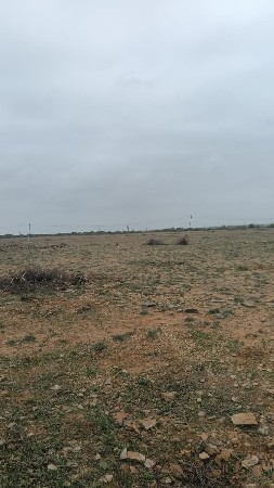 જમીન વેચવાની છે