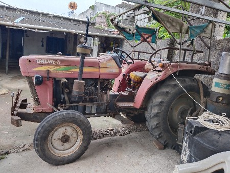 ટ્રેક્ટર