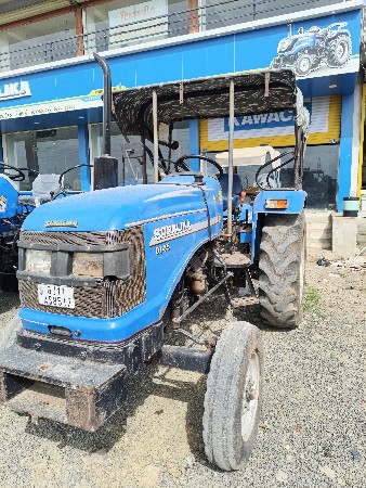 ટ્રેક્ટર વેચવાનું છે