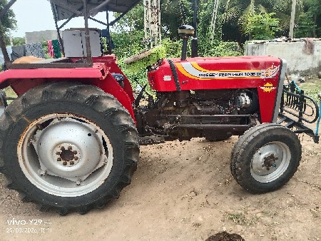 ટ્રેક્ટર વેચવાનું છે