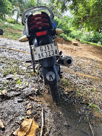 વેચવા નુ છે કંપલીટ ગાડી