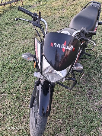 honda shine gadi vechvani chhe