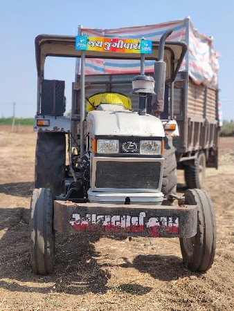 આઈસર ટ્રેક્ટર 380