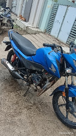 Honda livo 2016 model